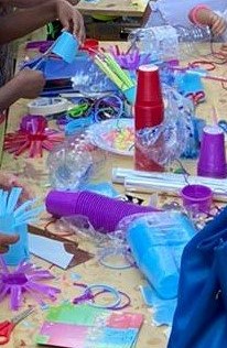 Insegnare ai bambini il riuso creativo con un laboratorio